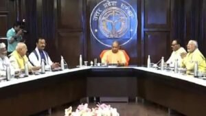 शिक्षकों-शिक्षामित्रों को बड़ी सौगात: कैशलेस मेडिकल सहित 30 प्रस्तावों को योगी कैबिनेट की मंजूरी