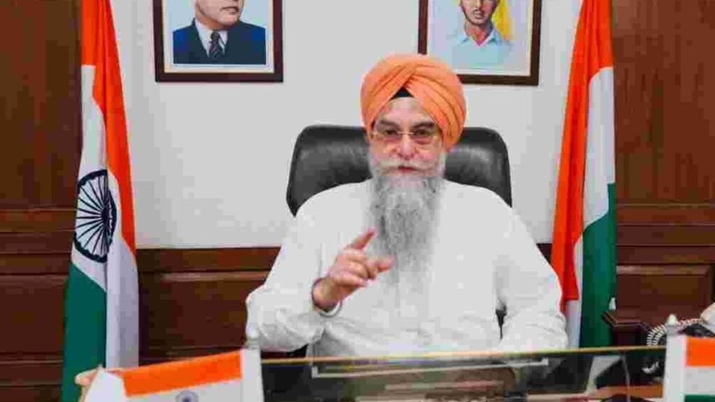 स्पीकर संधवां ने पारिवारिक रिश्तों को मजबूत बनाने के लिए माता-पिता से अपने बच्चों के साथ अधिक से अधिक समय बिताने की अपील की