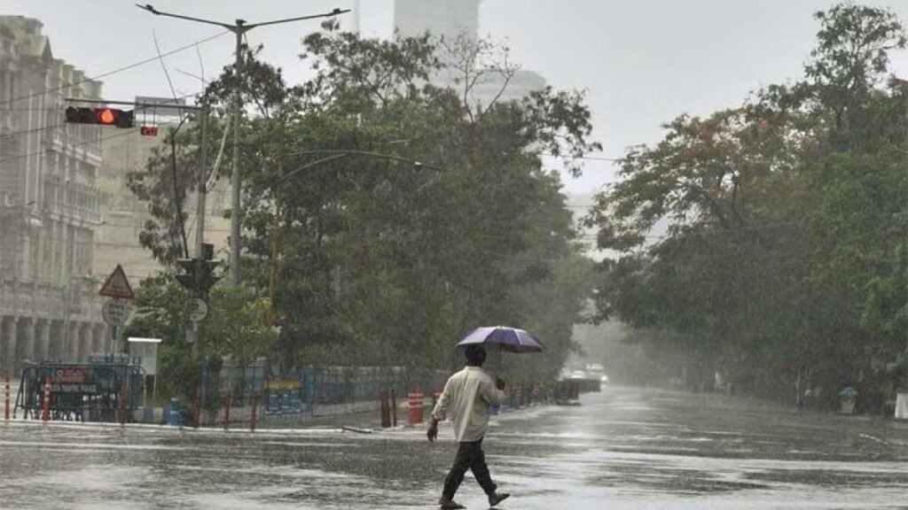 मानसून से पहले बदला मौसम का मिजाज, पंजाब के 17 जिलों में बारिश और तेज हवाओं का अलर्ट