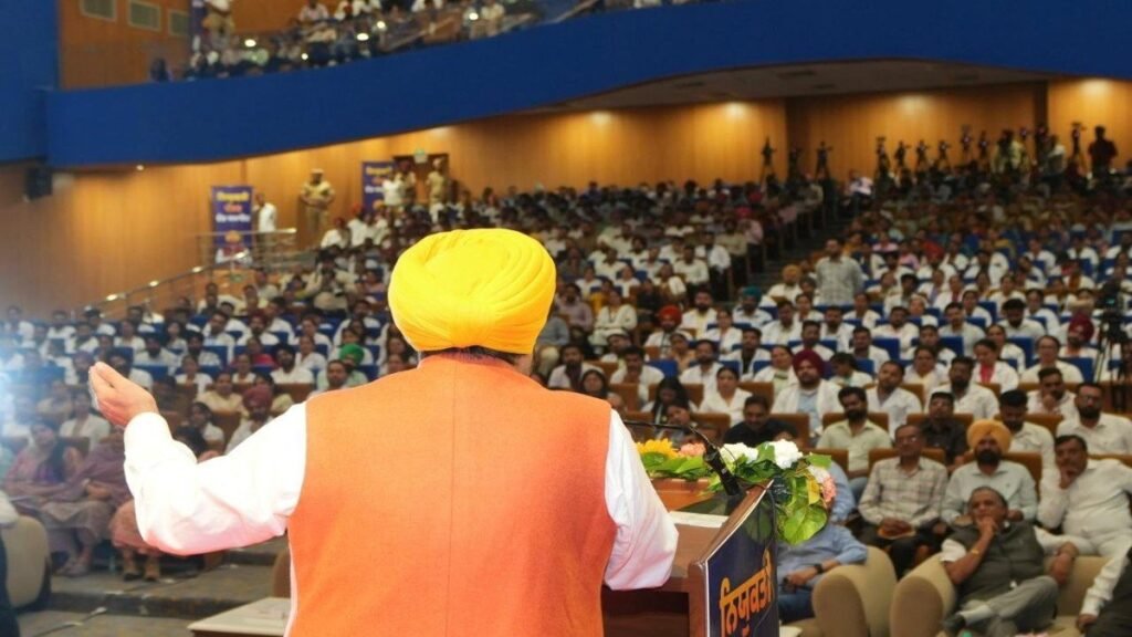 पिछली सरकारों के दौरान मेरिट की जगह पैसे के बदले दी जाती थी सरकारी नौकरियां: CM भगवंत सिंह मान