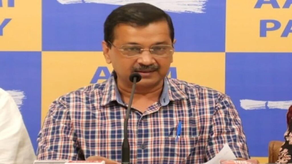 मोदी सरकार ने लोगों पर ई-20 पेट्रोल थोपने के लिए ऑटो कंपनियों से बुलवाया झूठ- केजरीवाल