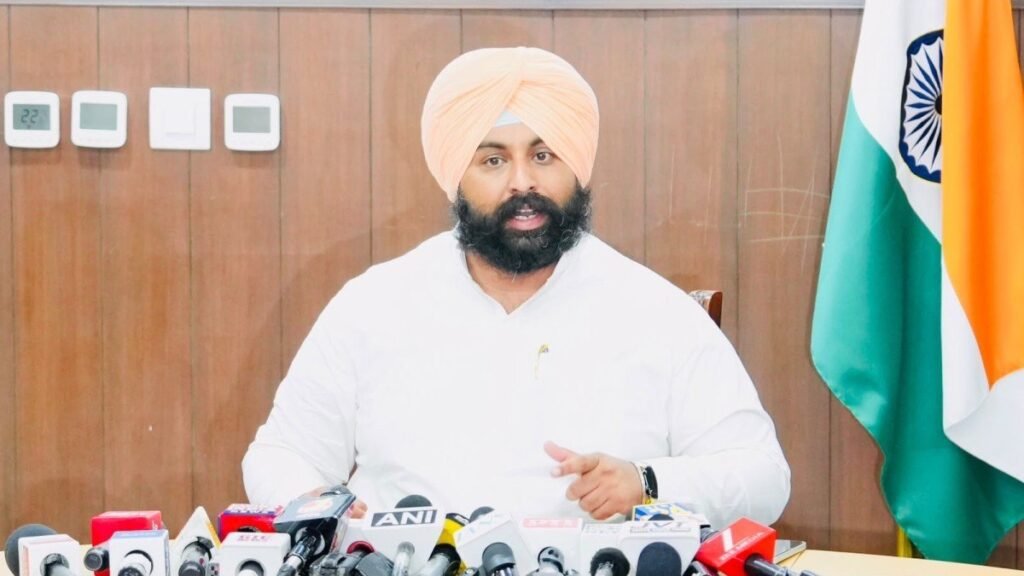 भगवंत मान सरकार ने ‘सफाई अभियान 2.0’ को 12 सितंबर तक बढ़ाया, 5400 से अधिक शिकायतों का किया निपटारा: हरजोत सिंह बैंस