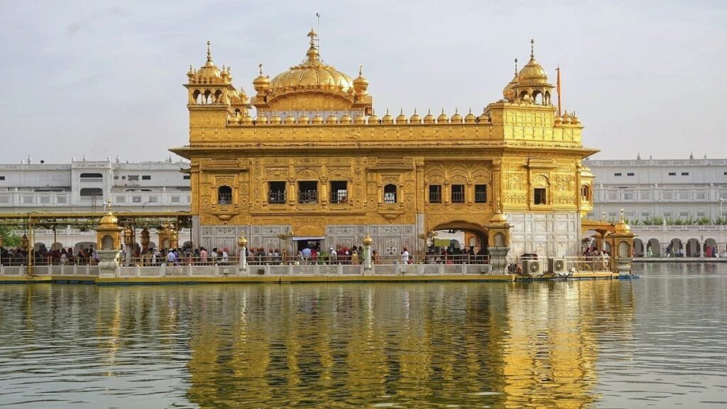 श्री गुरु रामदास जी के प्रकाश पर्व की तैयारियां पूरी, 25 से 27 अक्टूबर तक श्री हरिमंदिर साहिब में होंगे भव्य धार्मिक समागम
